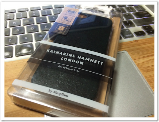 KATHARINE HAMNETT LONDON ×Simplism の革ケース