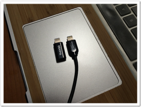 Lightning-Micro USB アダプタ比較